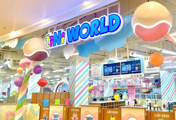 Mô Hình Cây Kẹo Cho TiniWorld Tại AEON Mall Huế